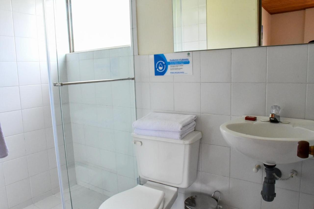 Hotel Villa Vianney Пайпа Екстериор снимка